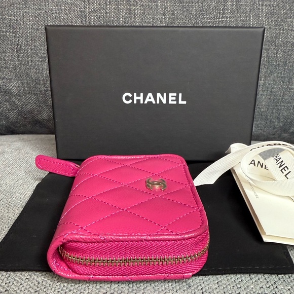 CHANEL CC Zippy Caviar Small Card Wallet RASPBERRY - Picture 4 of 11